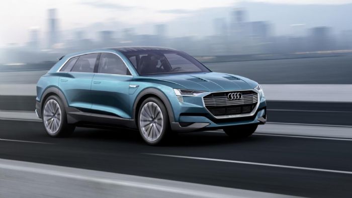 Με το e-tron quattro concept η Audi παρουσιάζει με τον πλέον άμεσο τρόπο πως θα είναι το μεγάλο ηλεκτρικό της SUV.